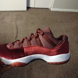 COPY - Basketball shoes